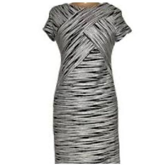 SANDRA DARREN - 🎉HP🎉 EUC - L Sz M Cap Sleeve Printed Geometric BodyCon Sheath - Picture 14 of 14